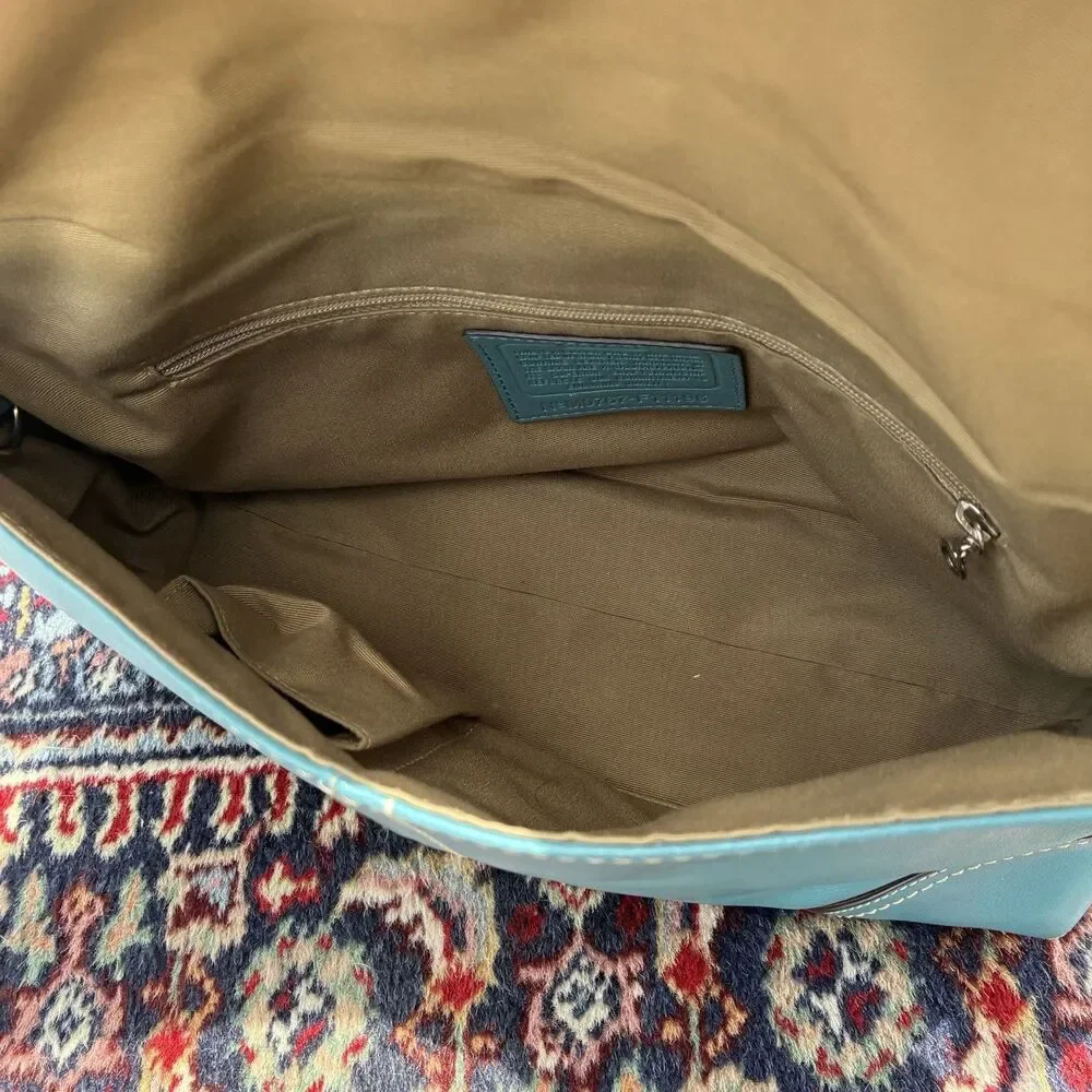 Coach F11196 MEDIUM Vintage Y2K Soho Flap Leather Shoulder Bag Blue